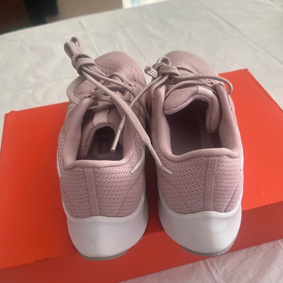 Nike Zoom Air Pegasus 38 - Picture 7 of 8